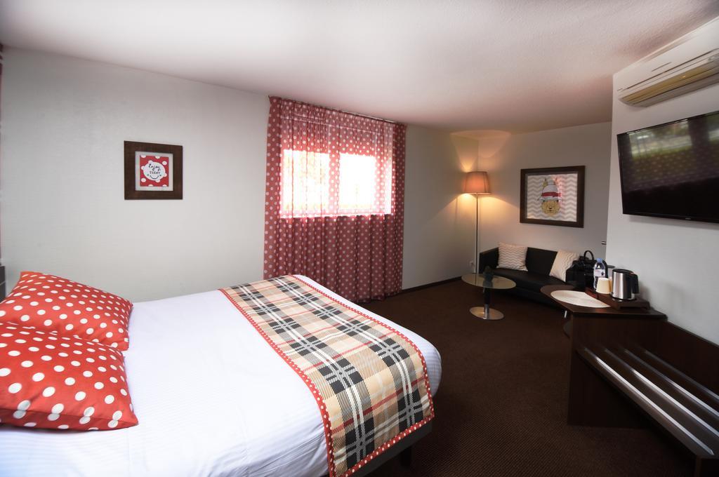 Logis Boutique Hotel Novalis Gradignan Zewnętrze zdjęcie
